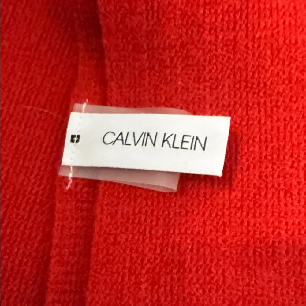 Calvin Klein Bright Red Knit Scarf with Brand Tag Women’s